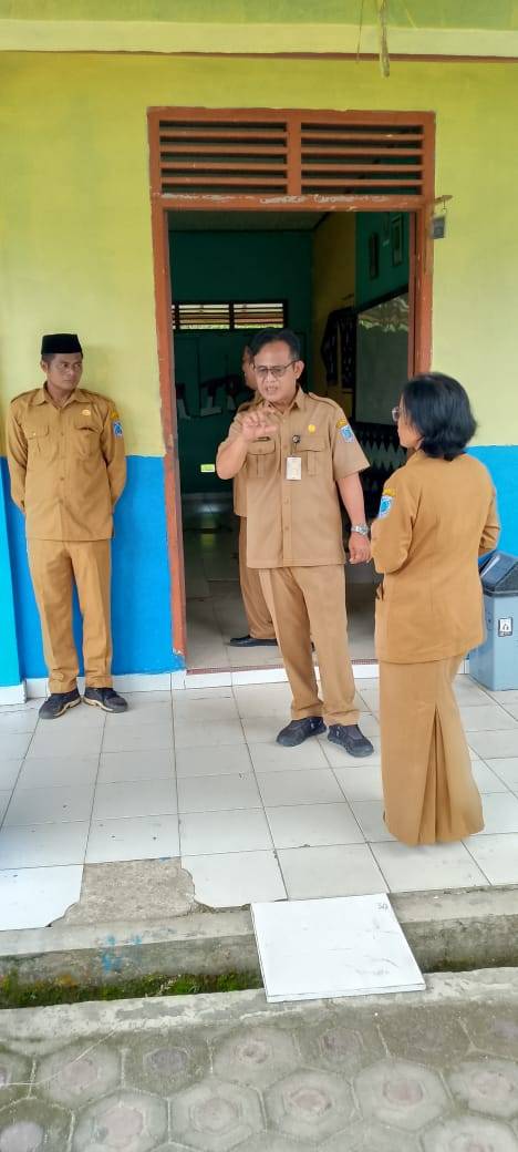 Kunjungan Kacabdin dan Pengawas